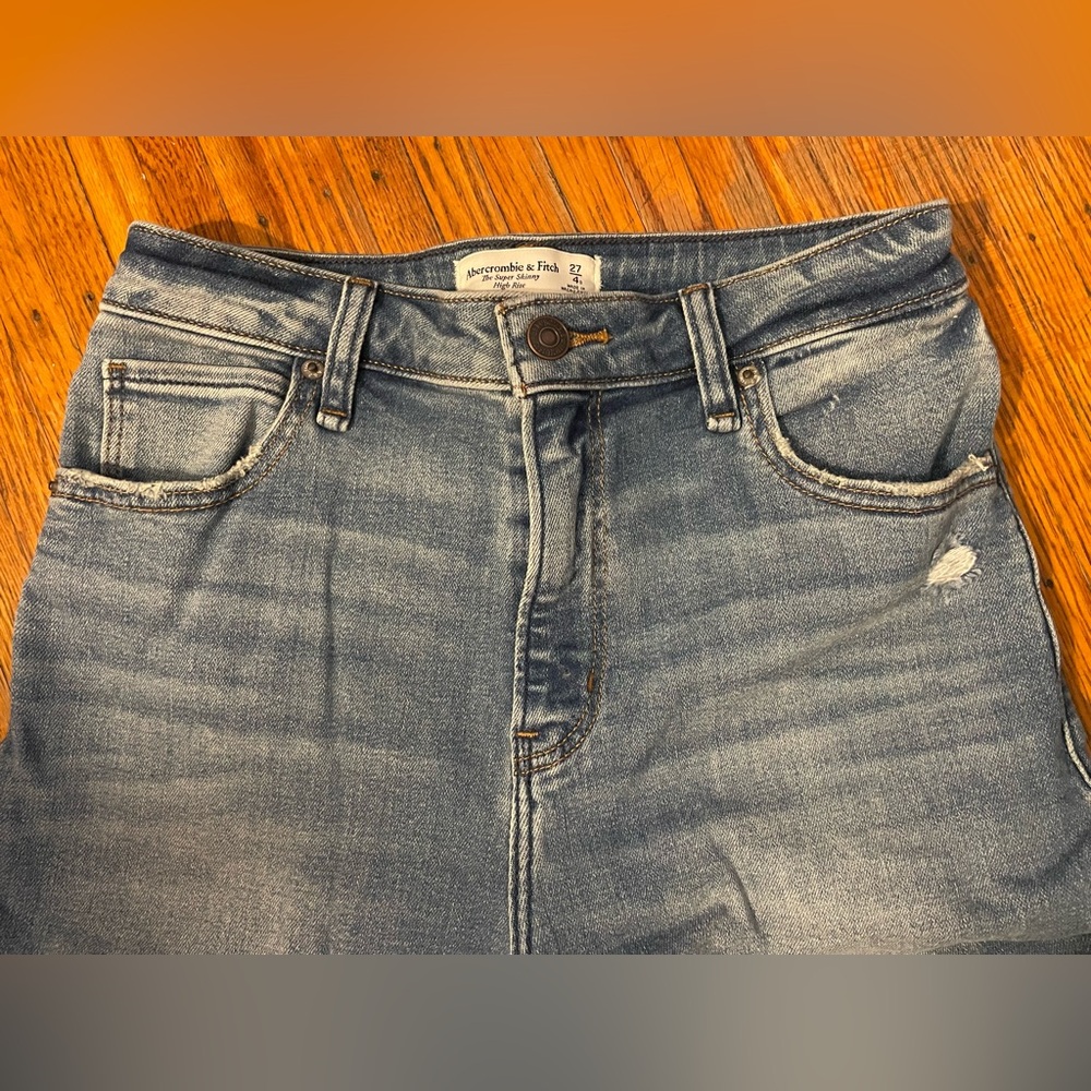 Abercrombie & Fitch High Rise Light Blue Jeans